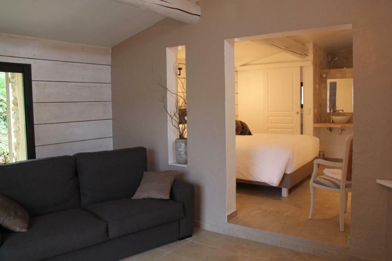 Le Hameau Fleur De Pierres , Chambre , Gite Et Table D'Hotes Murs  Exterior photo